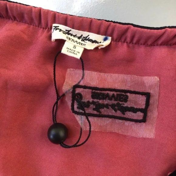 Aileen Ruffle Robe For Love and Lemons - Picture 5 of 13